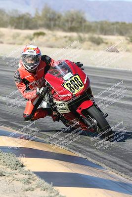 media/Dec-04-2025-Racers Edge (Thu) [[5ebc9f124d]]/3-B Group/3-Session 2 (Turn 7 Inside)/